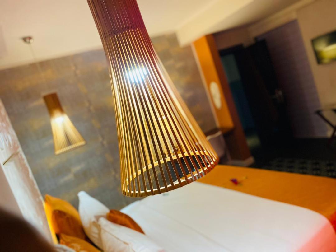 Boun'S Hotel Yaoundé エクステリア 写真